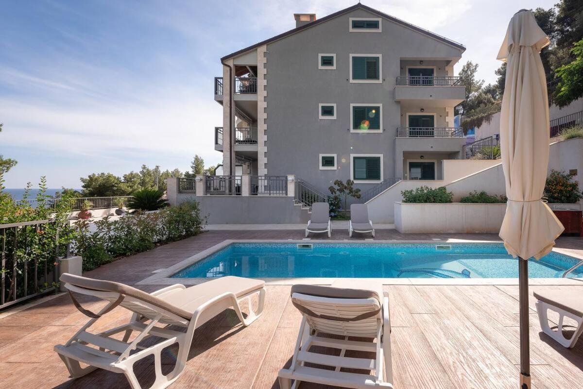 Luxurious Apartments Maslina With Beach ミルナ エクステリア 写真